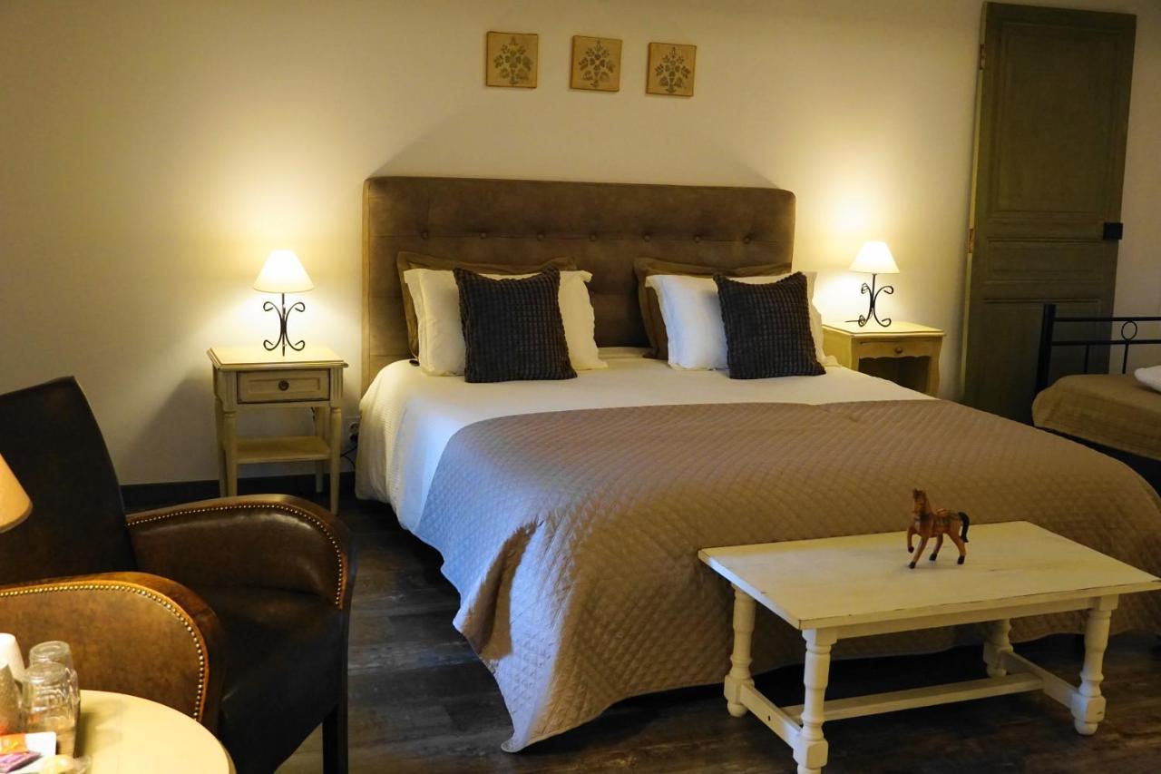 Bed and Breakfast Le Chemin Challignac Esterno foto