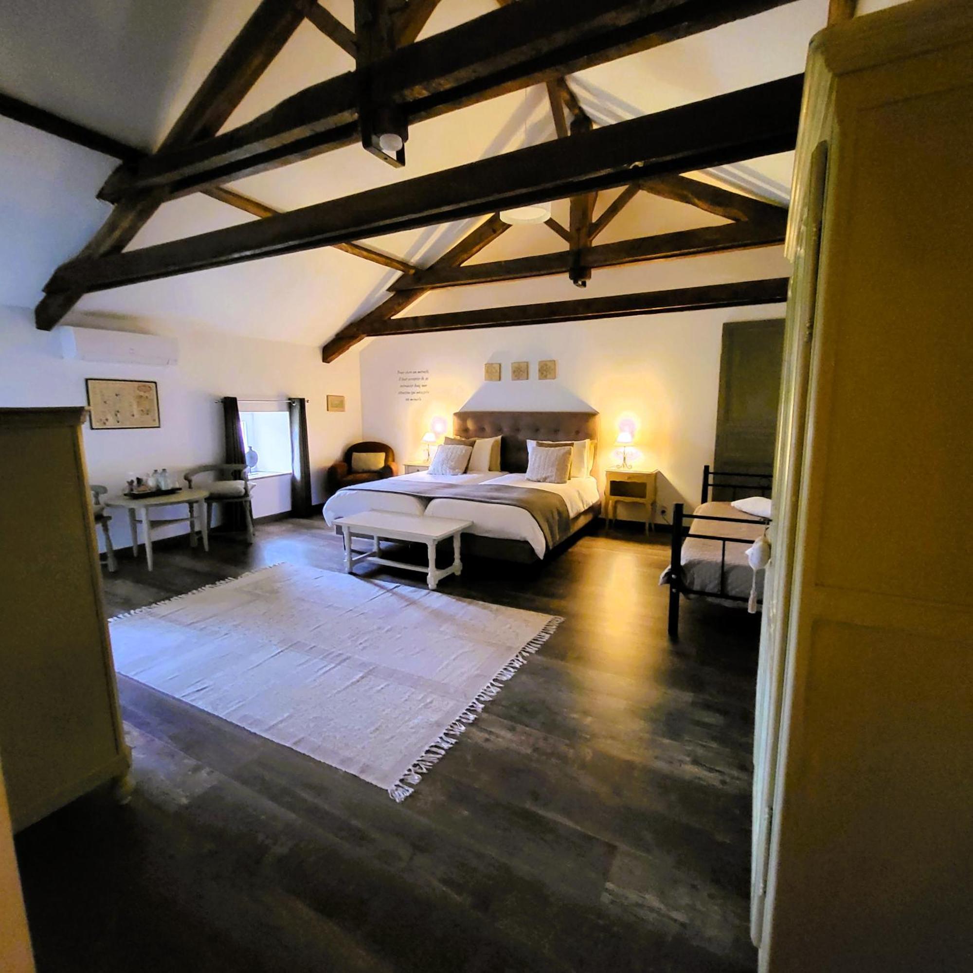 Bed and Breakfast Le Chemin Challignac Esterno foto
