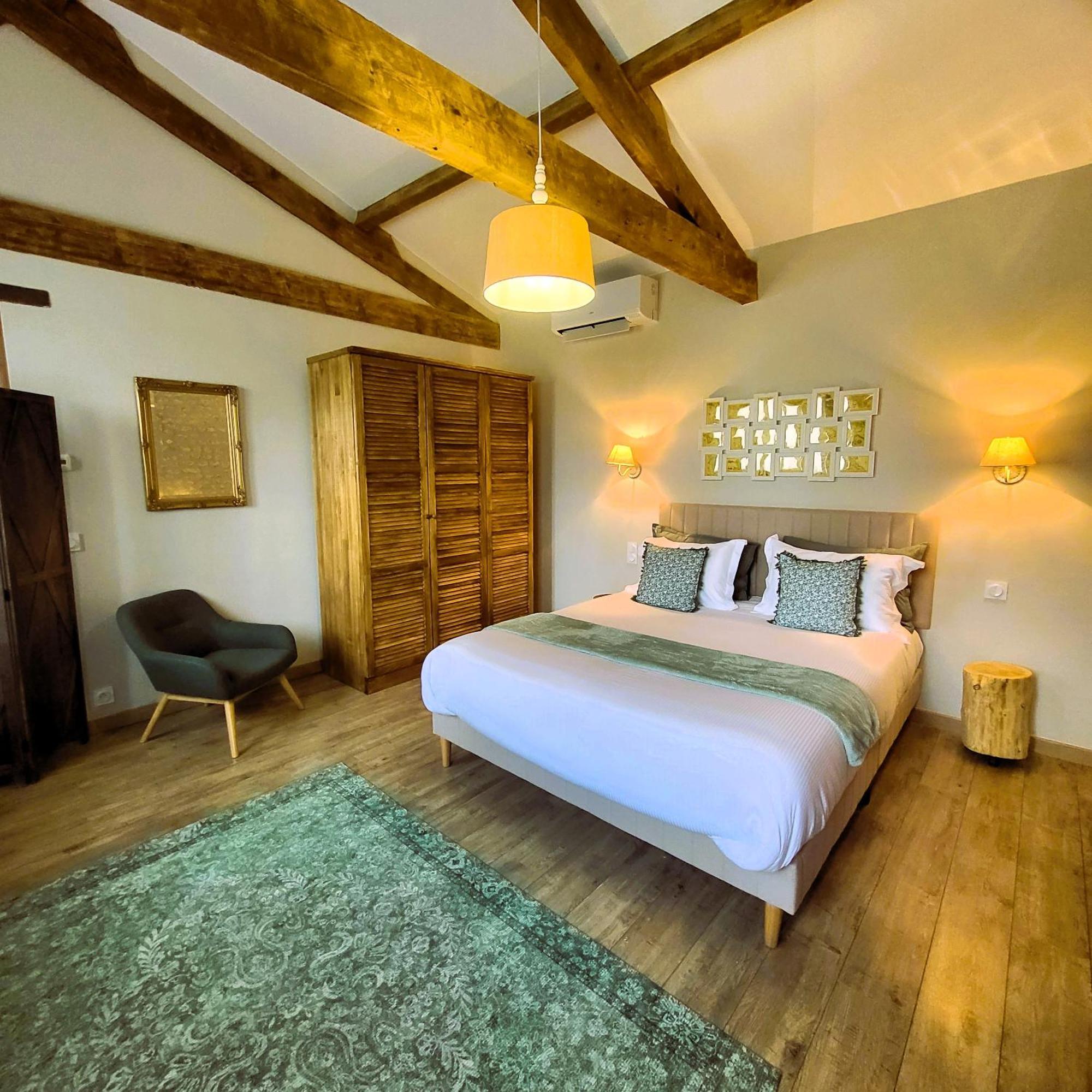 Bed and Breakfast Le Chemin Challignac Esterno foto