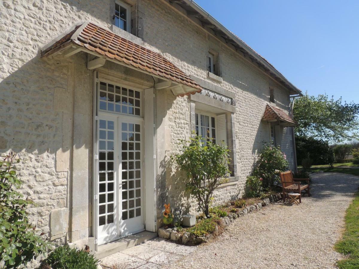 Bed and Breakfast Le Chemin Challignac Esterno foto
